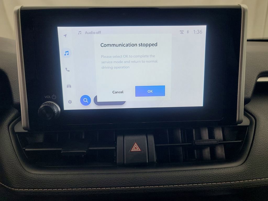 Used 2025 Toyota RAV4 XLE image 32