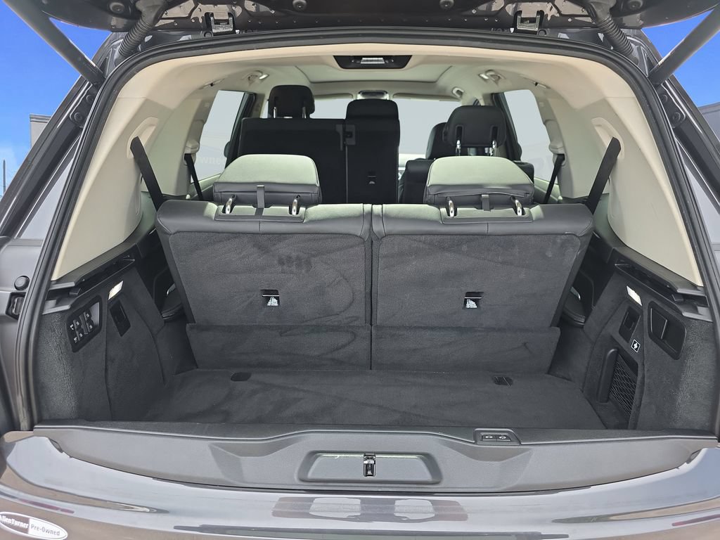 Used 2020 BMW X7 xDrive40i w/ Premium Package AWD/4WD image 37