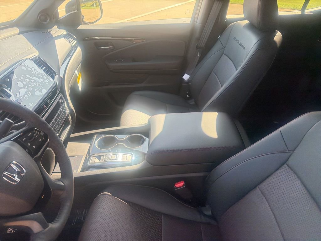 New 2026 Honda Ridgeline Black Edition image 8