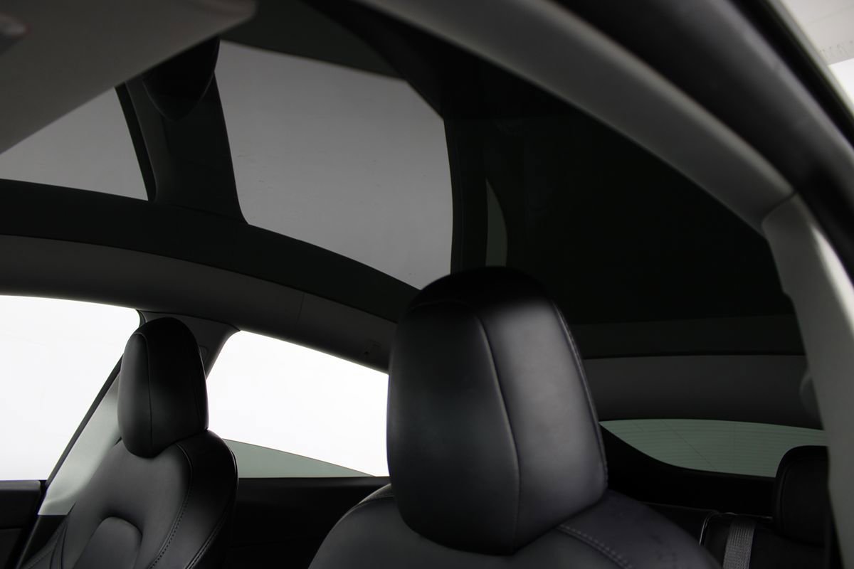 Used 2021 Tesla Model Y Long Range AWD/4WD image 10