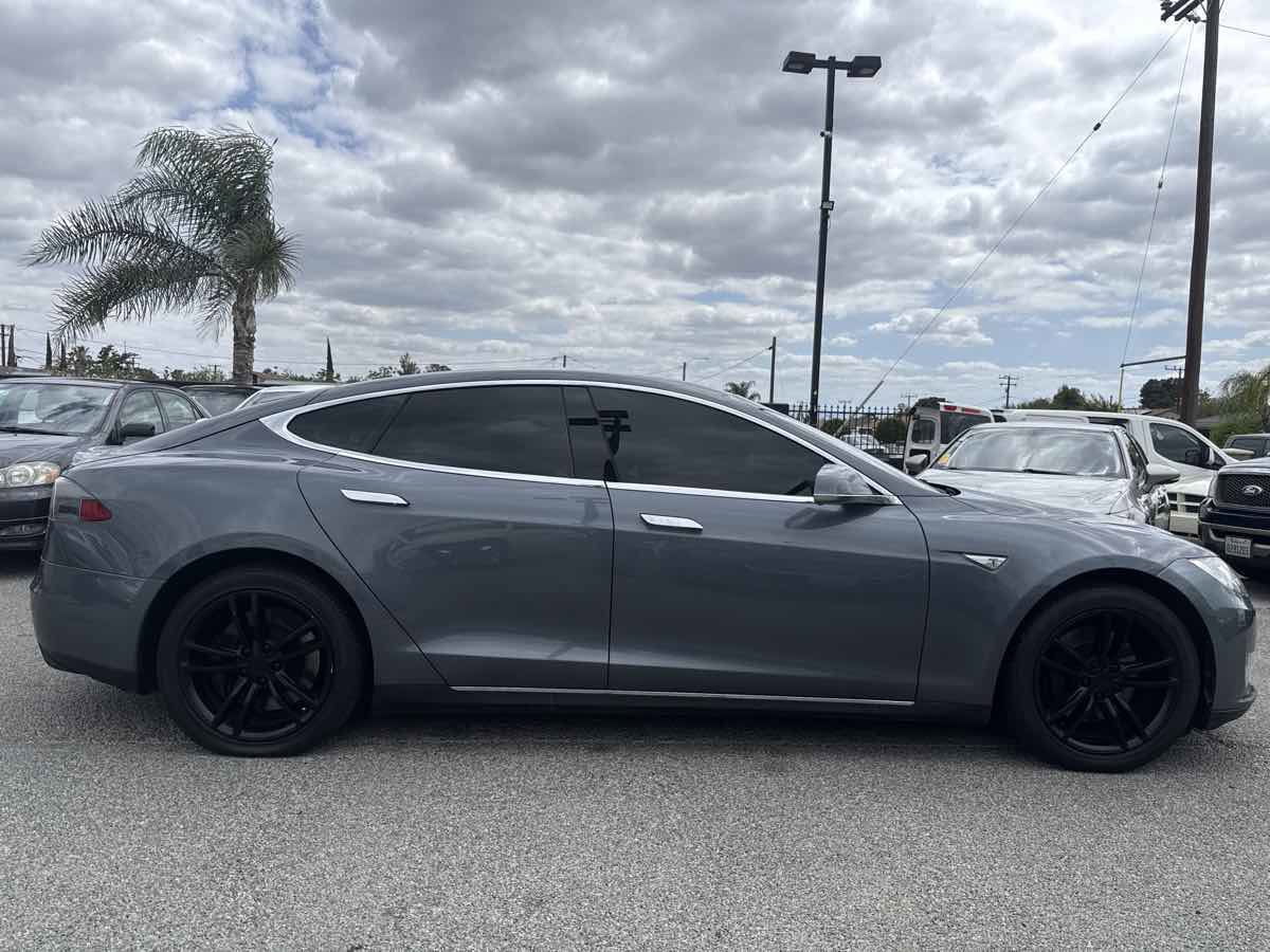 Used 2014 Tesla Model S 85 RWD image 5