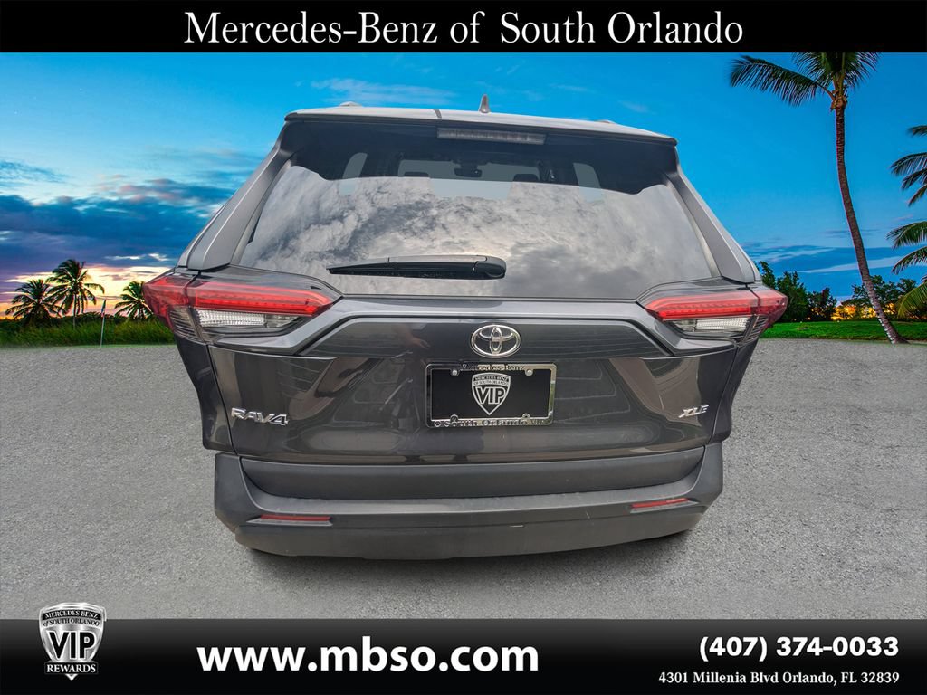 Used 2025 Toyota RAV4 XLE FWD image 14