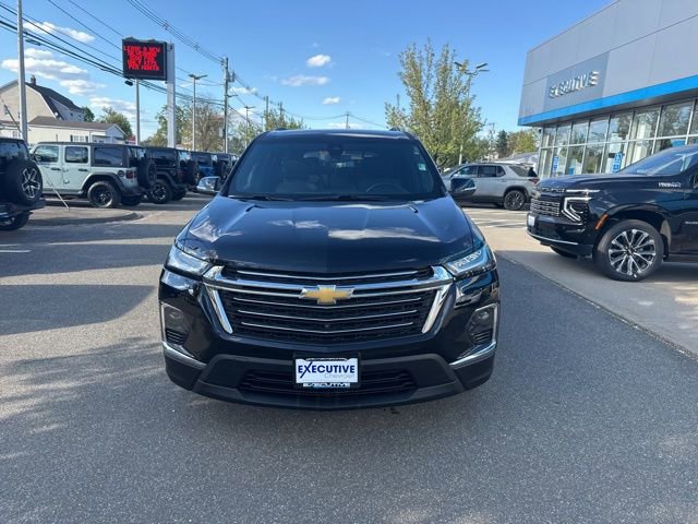 Used 2023 Chevrolet Traverse LT w/ Rear Camera Mirror Package AWD/4WD image 3