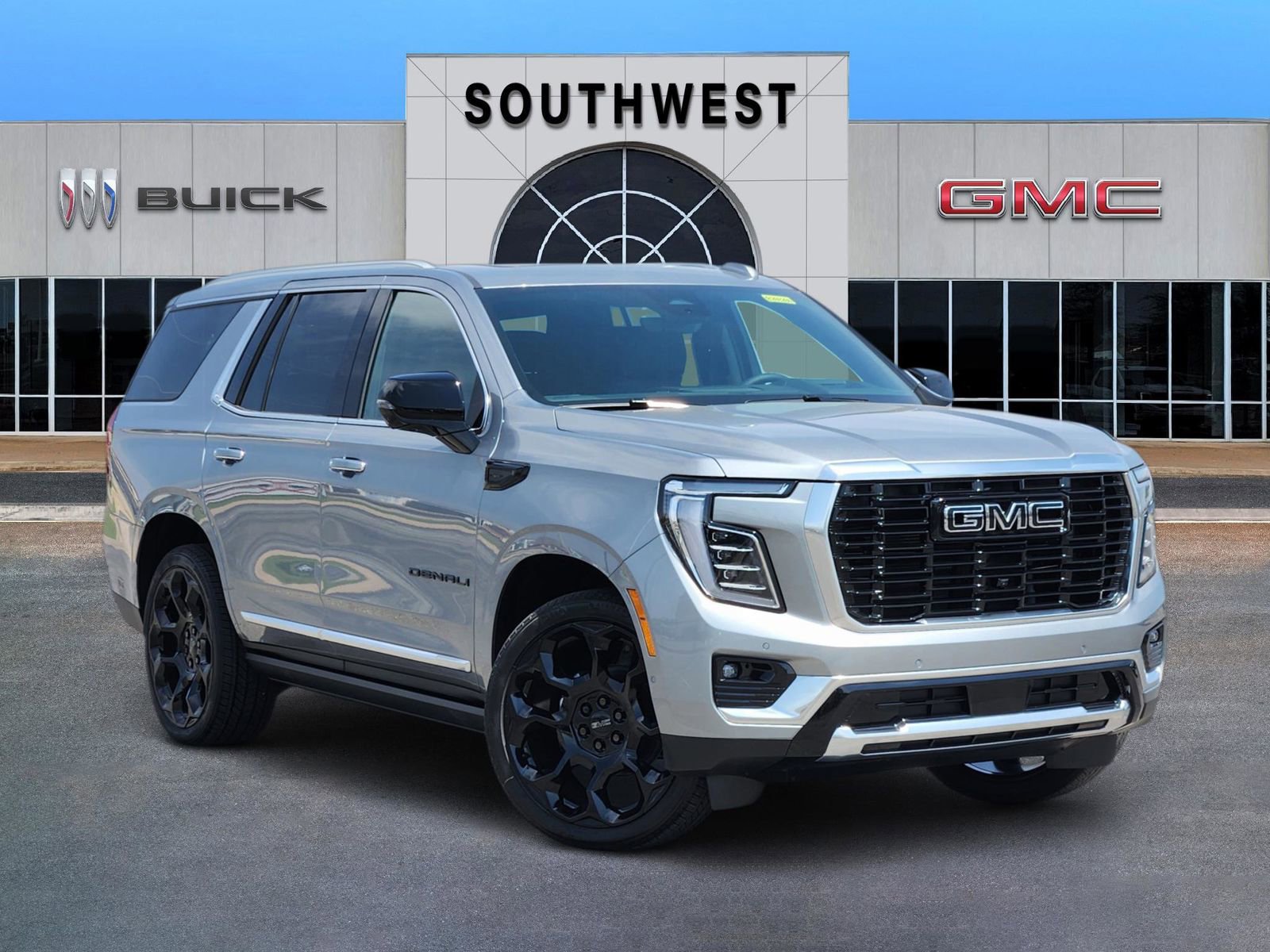 New 2026 GMC Yukon Denali w/ Denali Reserve Package AWD/4WD image 1