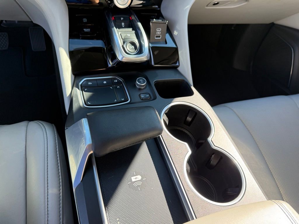 Used 2023 Acura MDX SH-AWD w/ Technology Package image 23