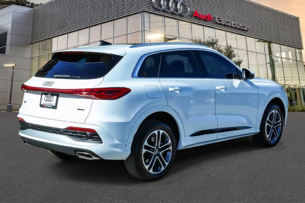 Used 2025 Audi Q5 Premium AWD/4WD image 6
