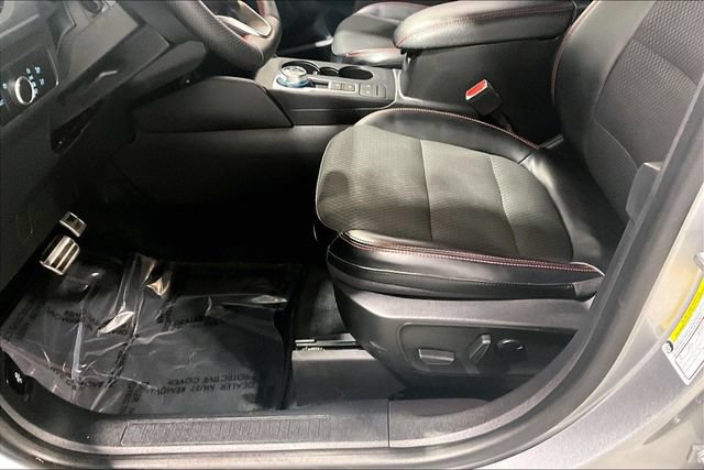 Used 2023 Ford Escape ST-Line AWD/4WD image 24