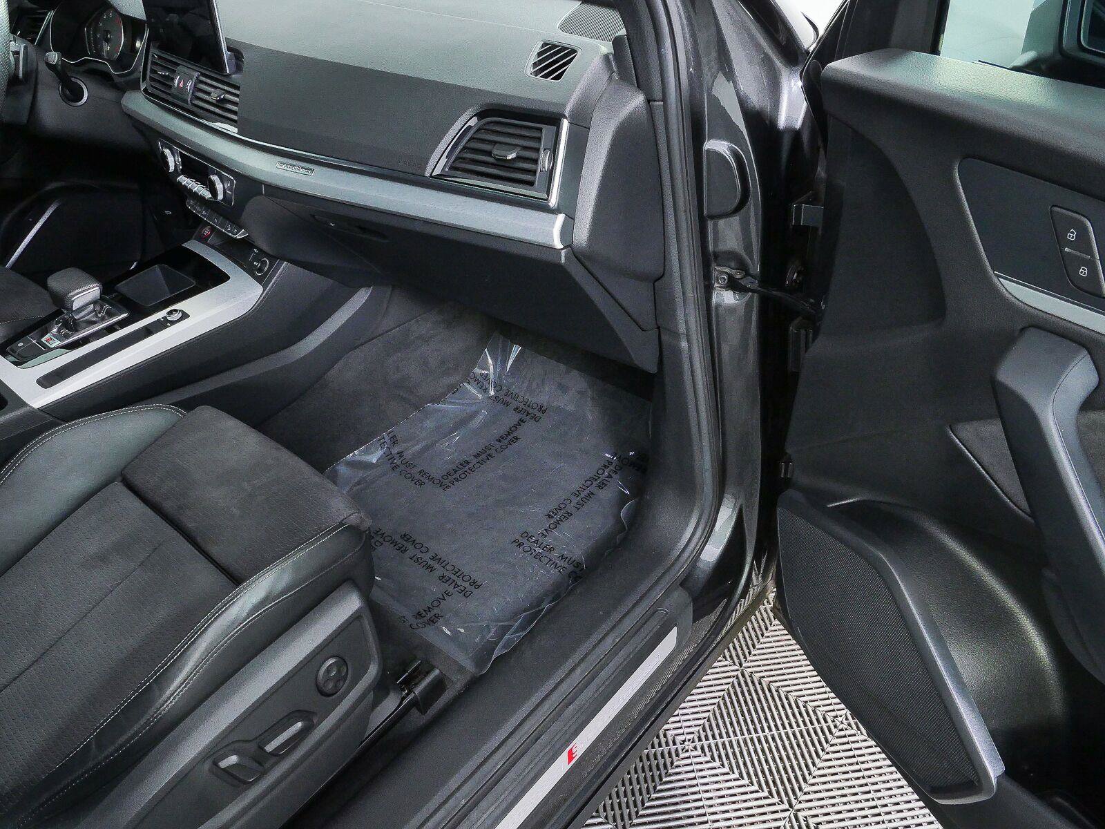 Used 2021 Audi SQ5 Premium w/ Convenience Package AWD/4WD image 22