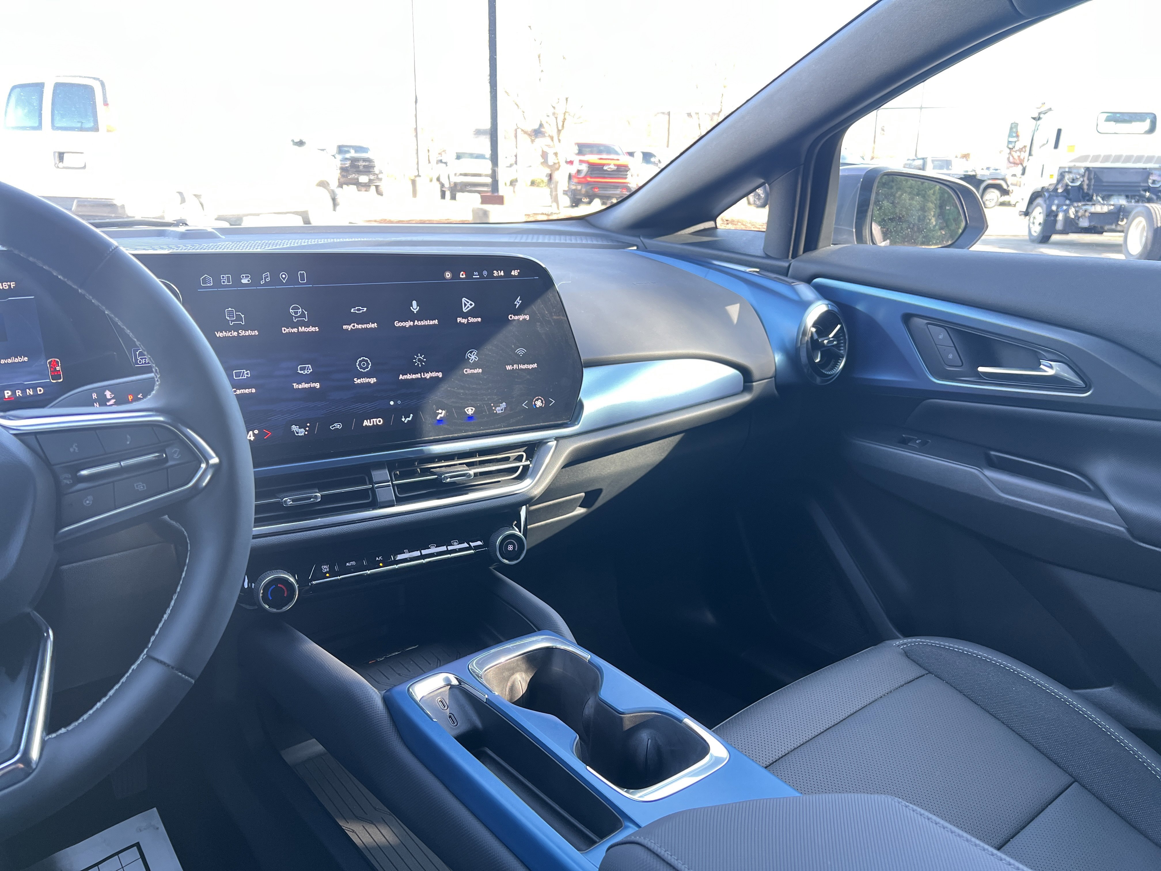 New 2026 Chevrolet Equinox EV LT AWD/4WD image 24