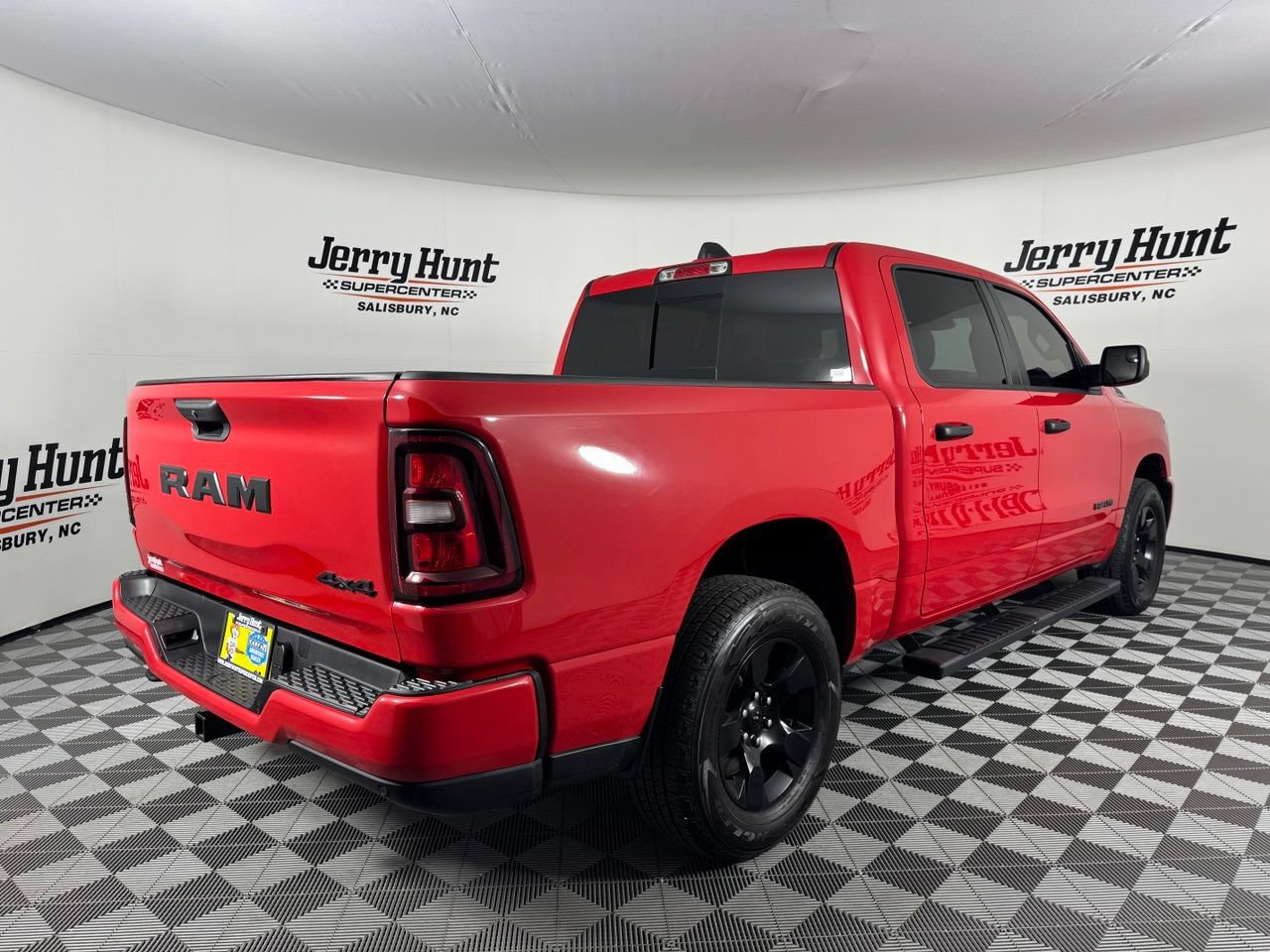 Used 2025 RAM 1500 Tradesman w/ Night Edition AWD/4WD image 6