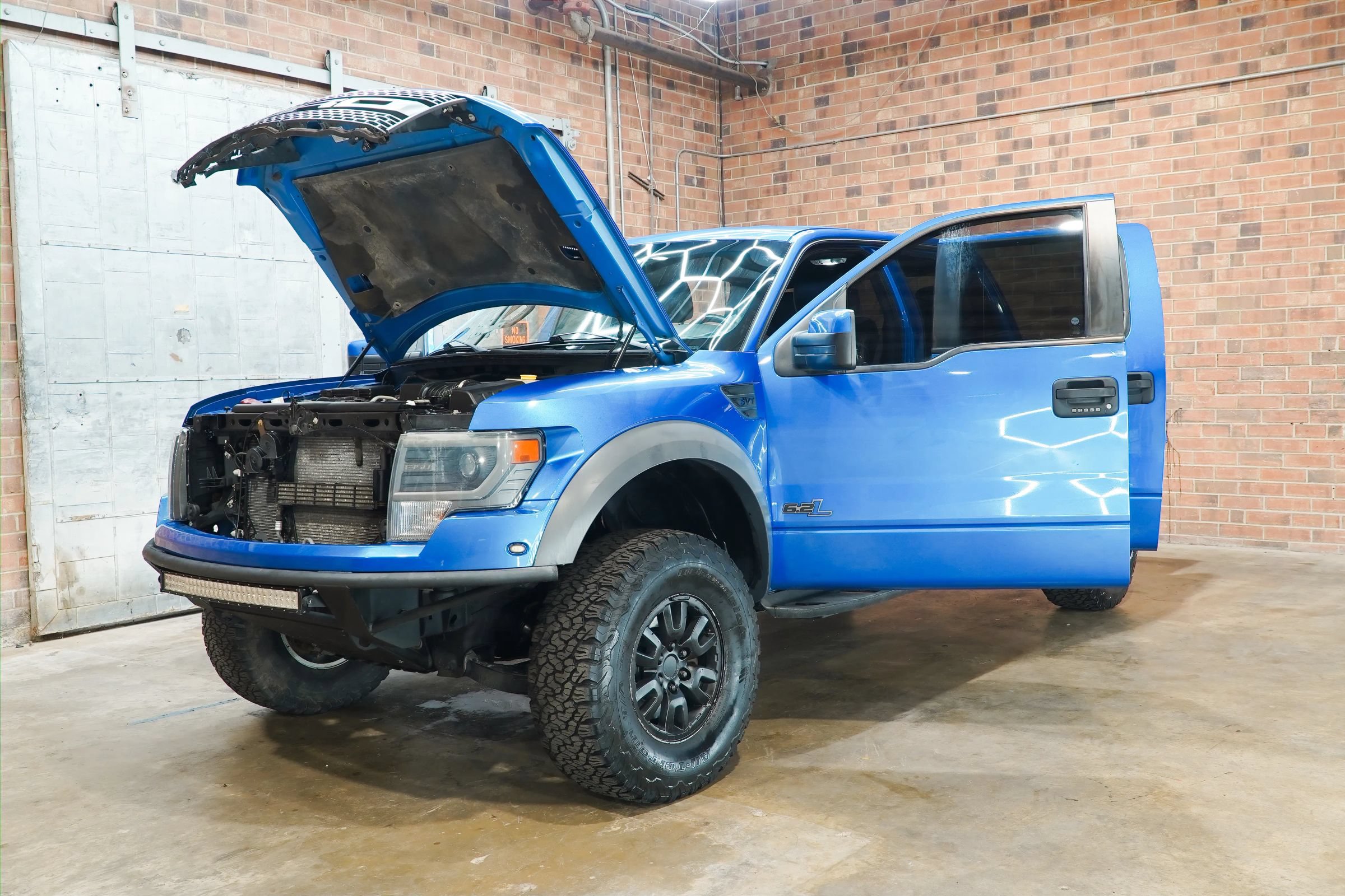 Used 2014 Ford F150 Raptor w/ Equipment Group 801A Luxury AWD/4WD image 26
