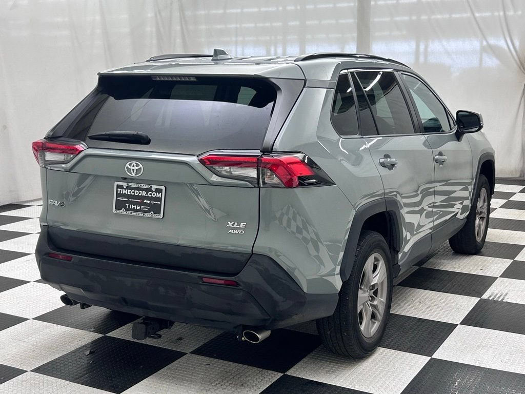 Used 2023 Toyota RAV4 XLE AWD/4WD image 7