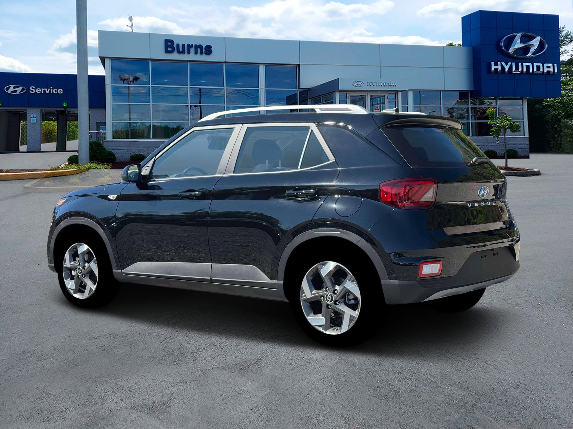 New 2026 Hyundai Venue SEL FWD image 4