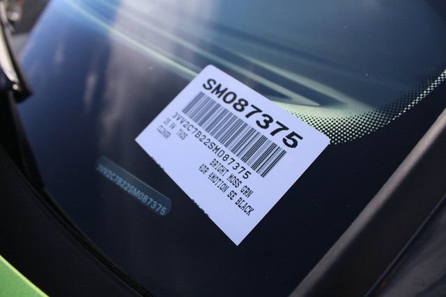 New 2025 Volkswagen Taos SE image 34