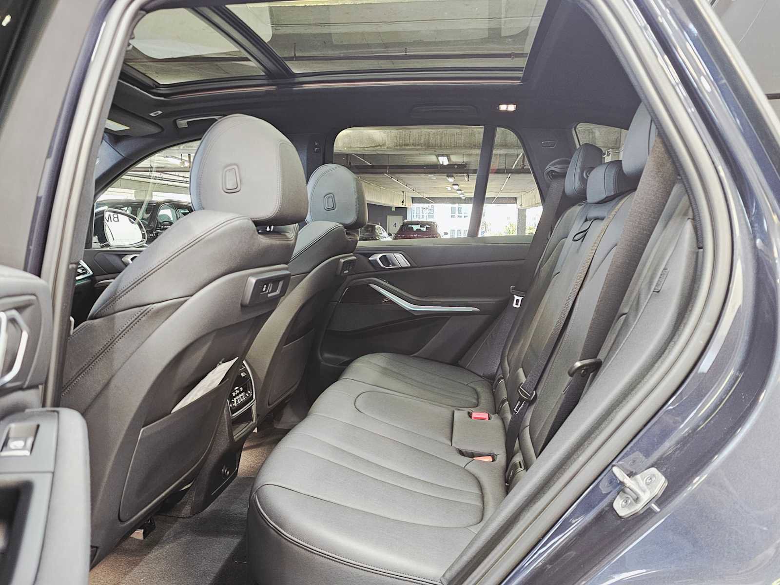 Used 2021 BMW X5 xDrive40i image 24