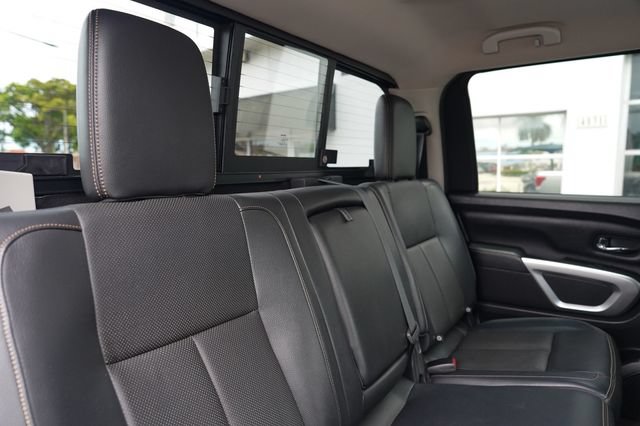 Used 2016 Nissan Titan SL AWD/4WD image 18