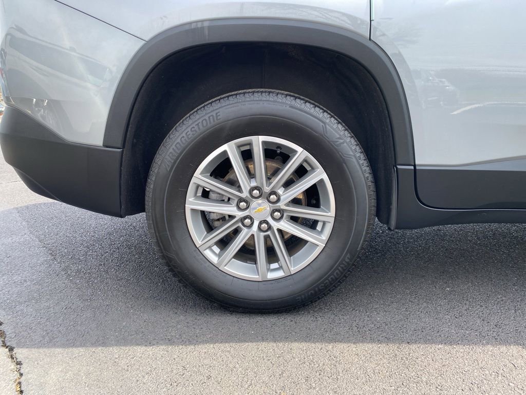 Certified 2023 Chevrolet Traverse LT w/ LPO, Floor Liner Package image 9