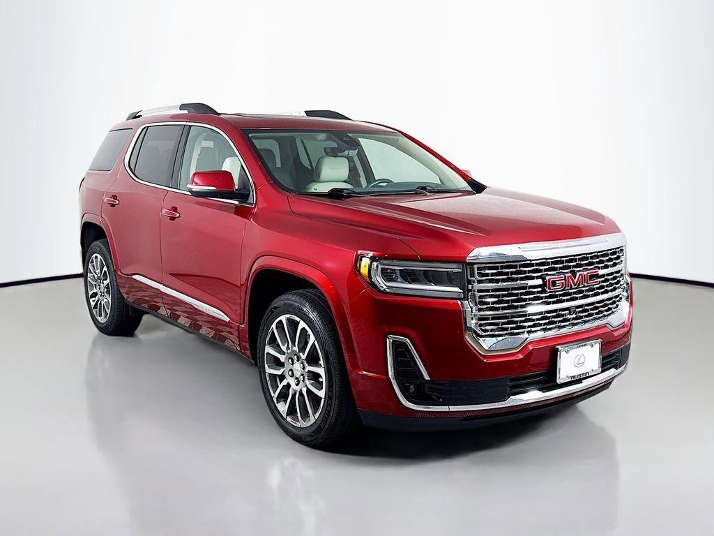 Used 2022 GMC Acadia Denali w/ Denali Ultimate Package FWD image 3