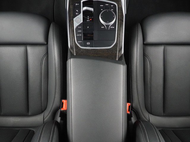 Used 2023 BMW 330e w/ Premium Package image 25