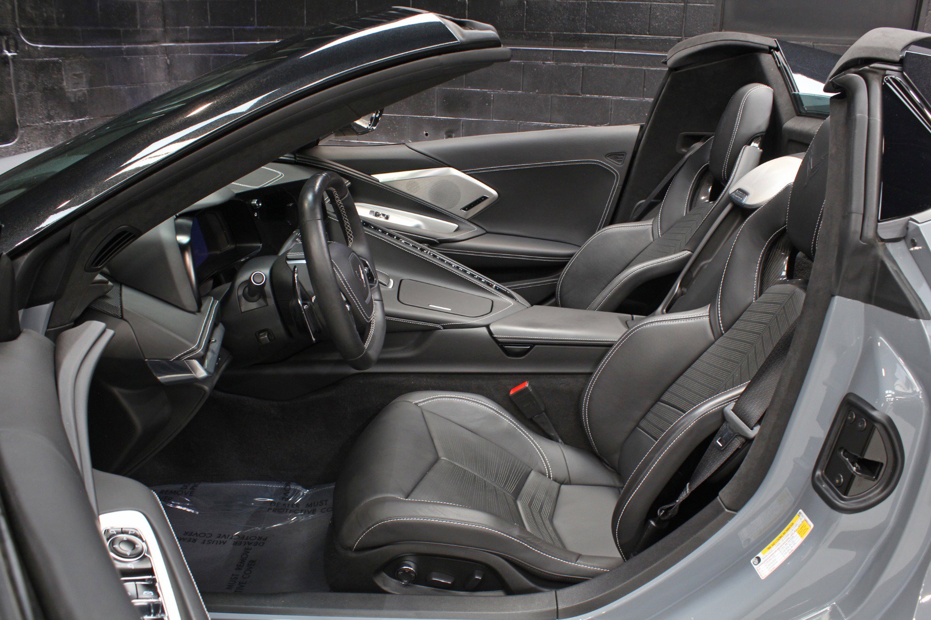 Used 2024 Chevrolet Corvette Stingray Premium Conv w/ Z51 Performance Package RWD image 40