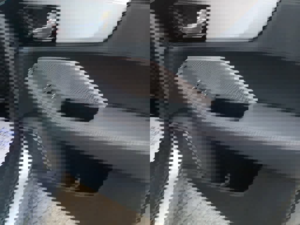 Used 2023 Acura MDX SH-AWD w/ Technology Package image 28