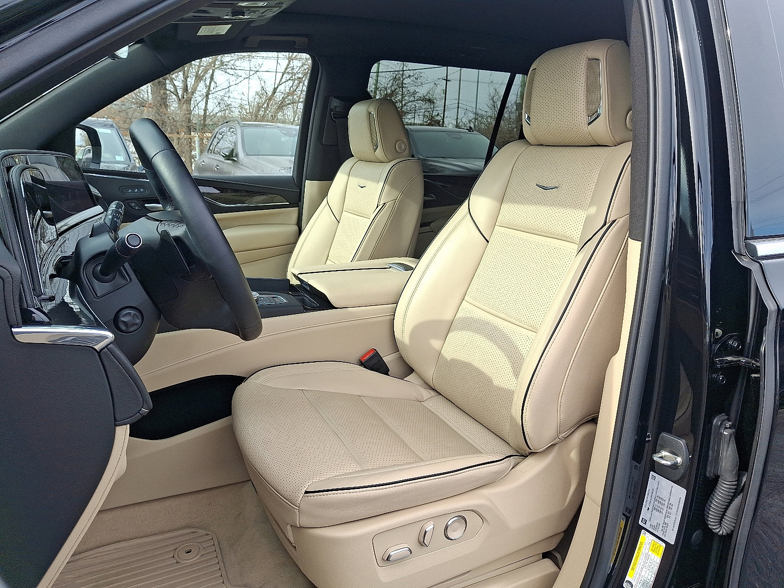 Certified 2024 Cadillac Escalade ESV Premium Luxury w/ Performance Package image 16