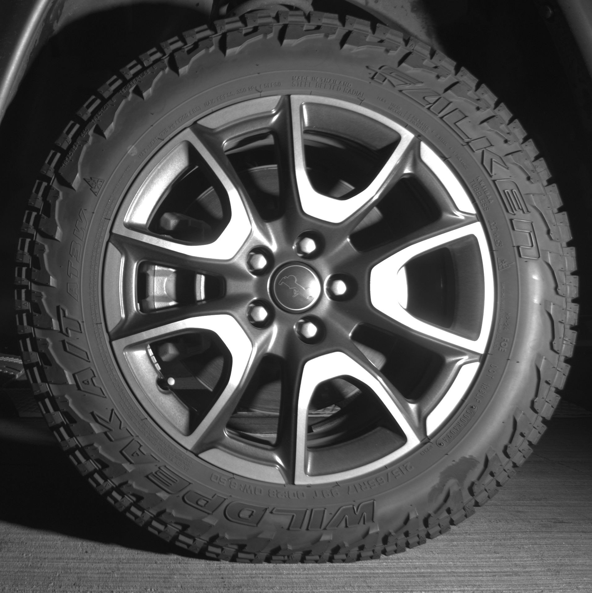 Used 2025 Jeep Compass Trailhawk image 12