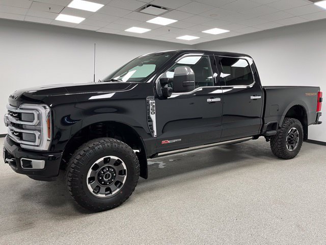 Used 2024 Ford F350 Platinum w/ Tremor Off-Road Package AWD/4WD image 6