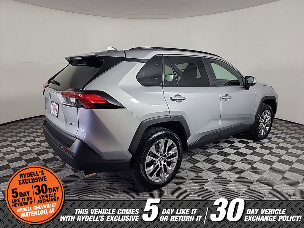 Used 2025 Toyota RAV4 XLE Premium image 11