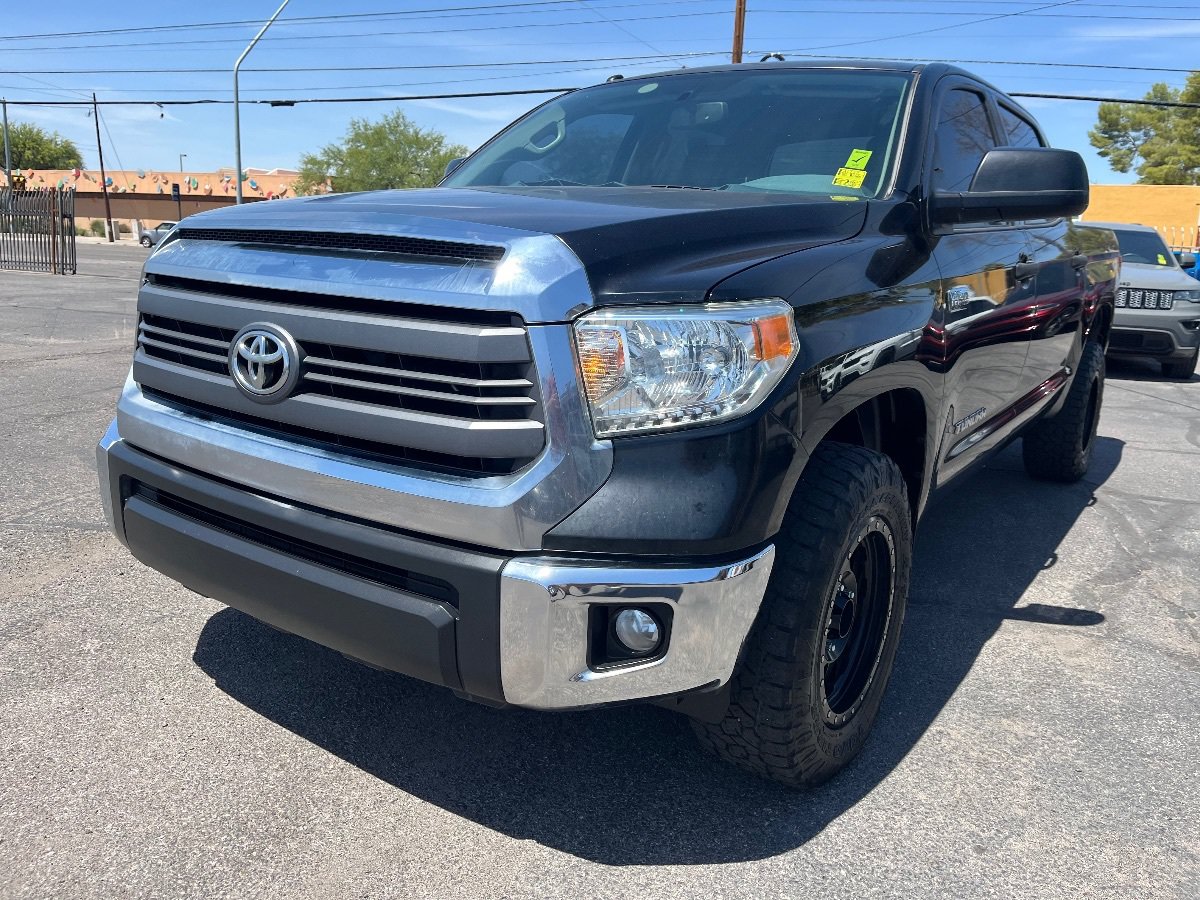 Used 2014 Toyota Tundra SR5 w/ SR5 Upgrade Package AWD/4WD image 11