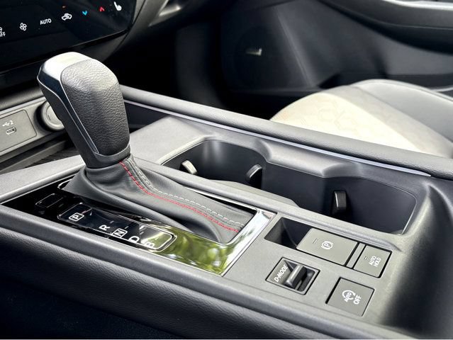 New 2026 Nissan Sentra SR w/ SR Premium Package FWD image 17