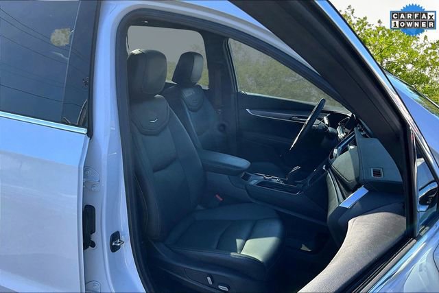 Used 2023 Cadillac XT6 Luxury image 7