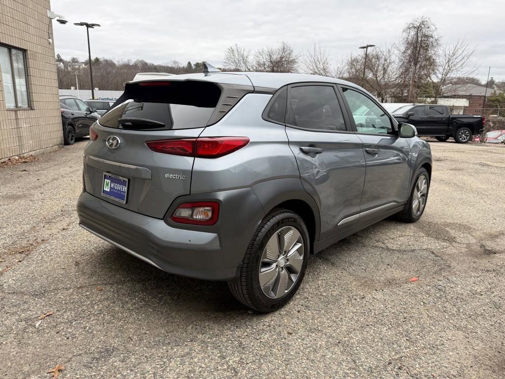 Used 2020 Hyundai Kona Limited w/ Cargo Package image 6
