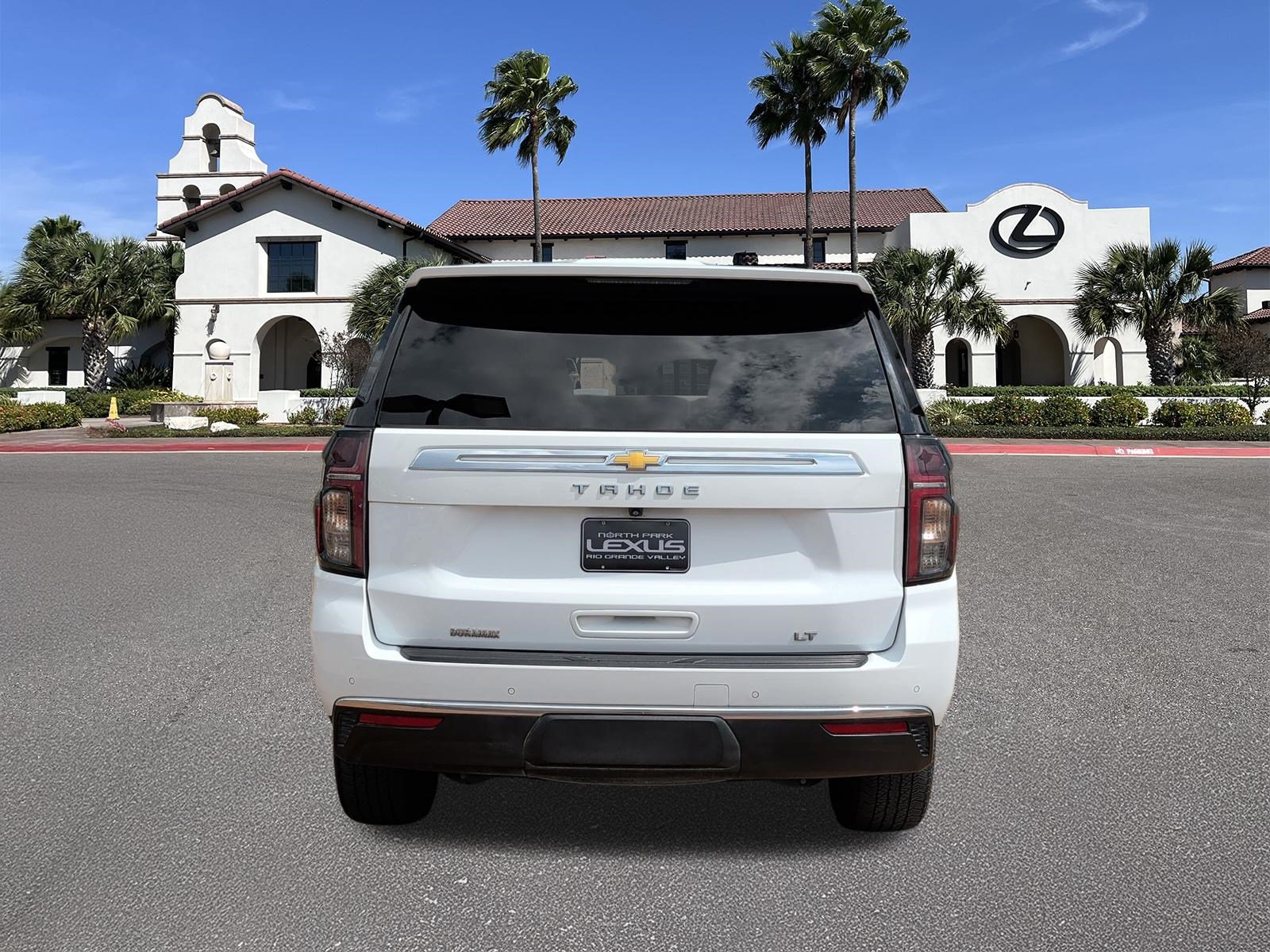 Used 2024 Chevrolet Tahoe LT w/ Luxury Package RWD image 3