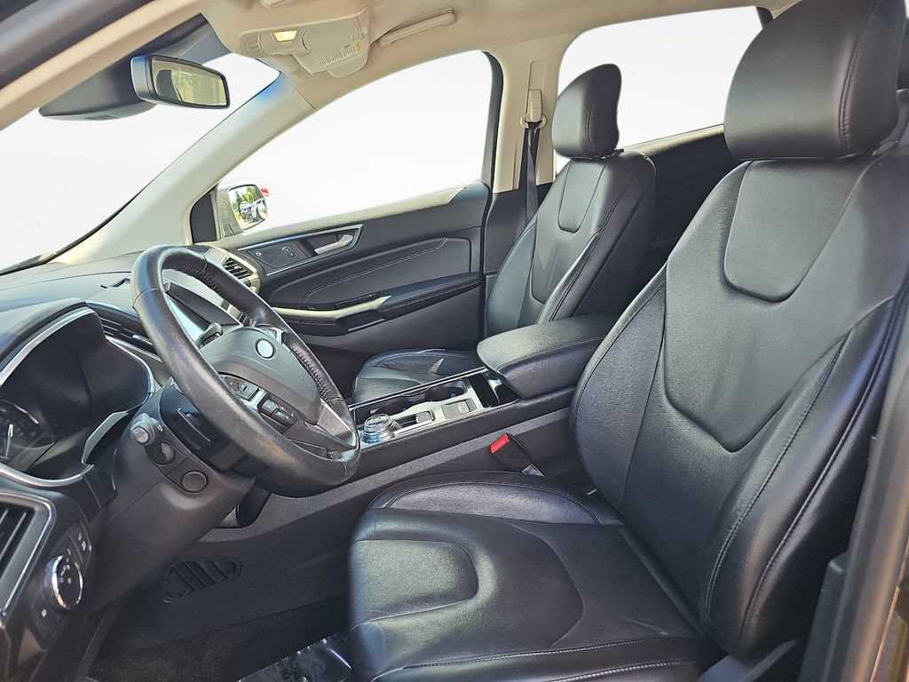 Used 2019 Ford Edge Titanium AWD/4WD image 15