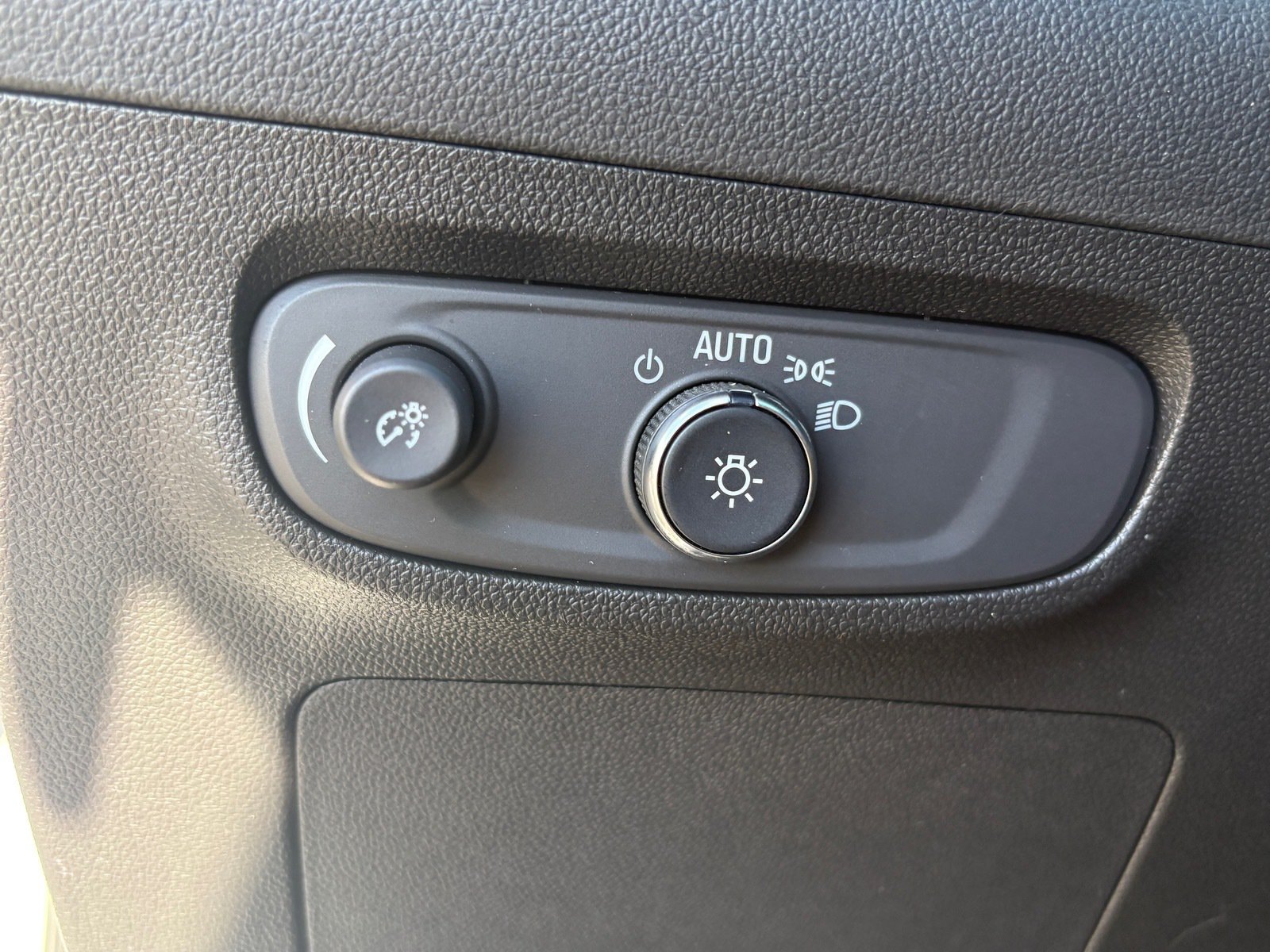 Used 2026 Buick Encore GX Sport Touring w/ Advanced Technology Package FWD image 20