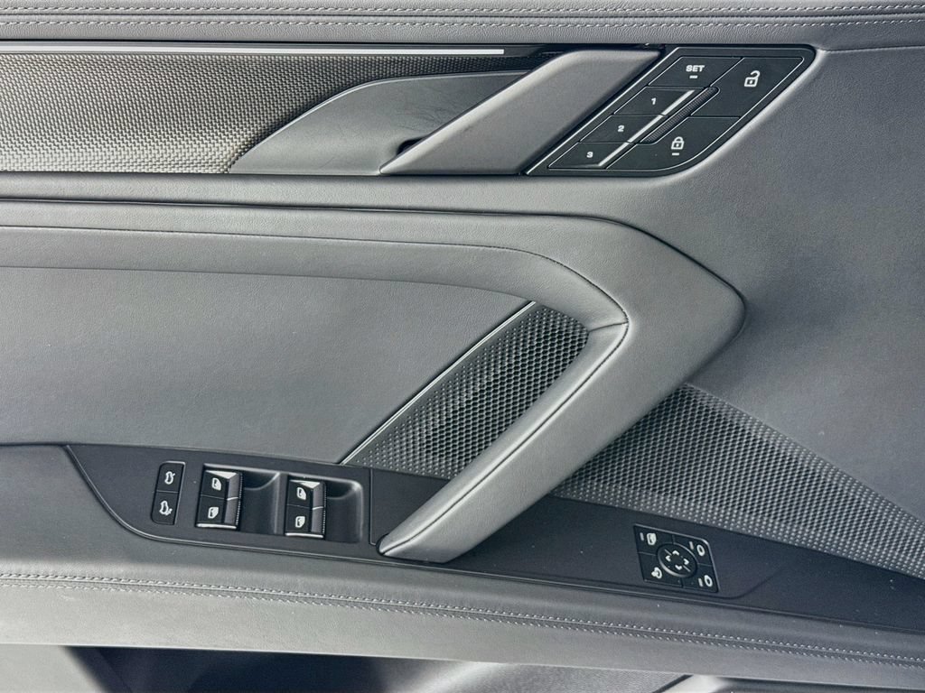 New 2026 Porsche Cayenne Turbo AWD/4WD image 11