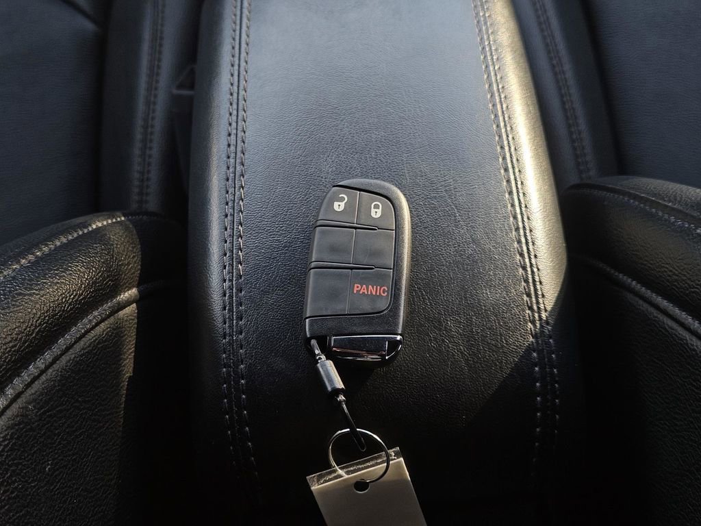 Used 2024 Jeep Compass Limited image 31