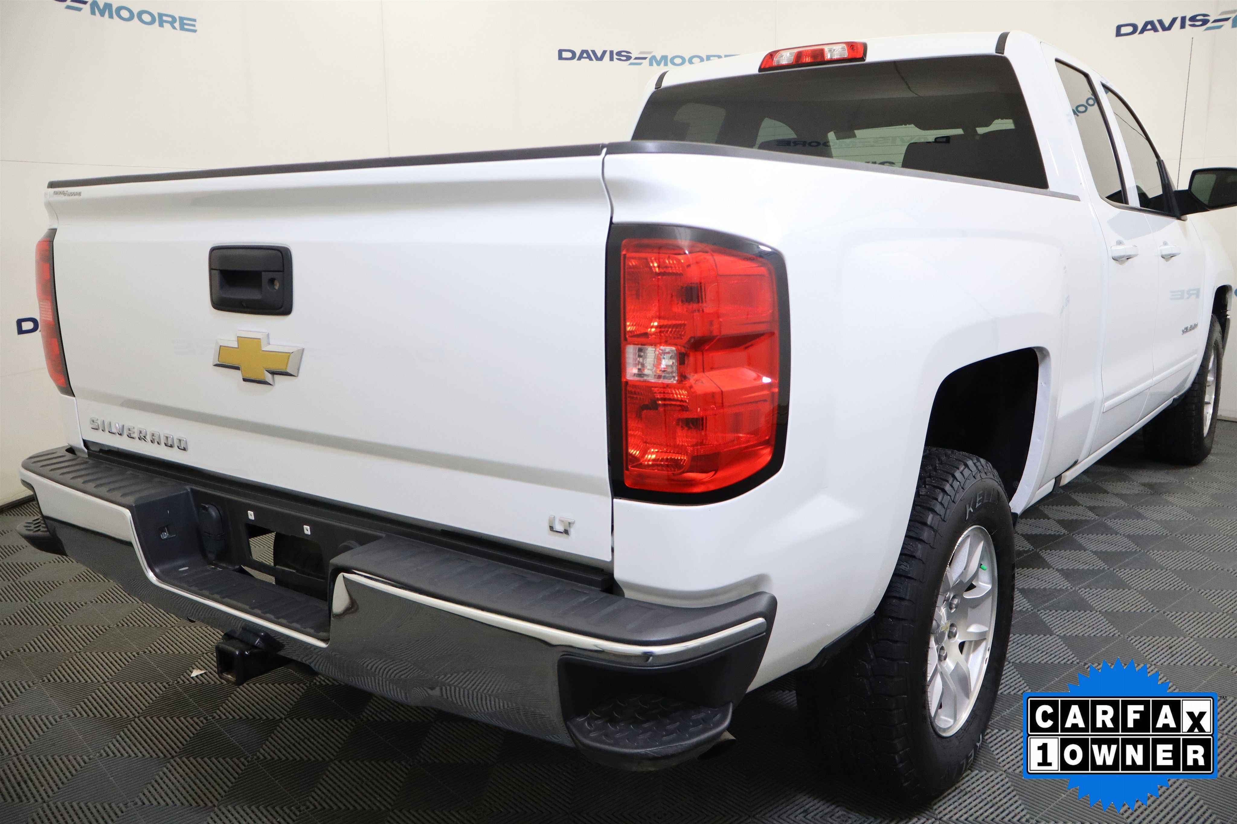 Used 2018 Chevrolet Silverado 1500 LT w/ All Star Edition image 5