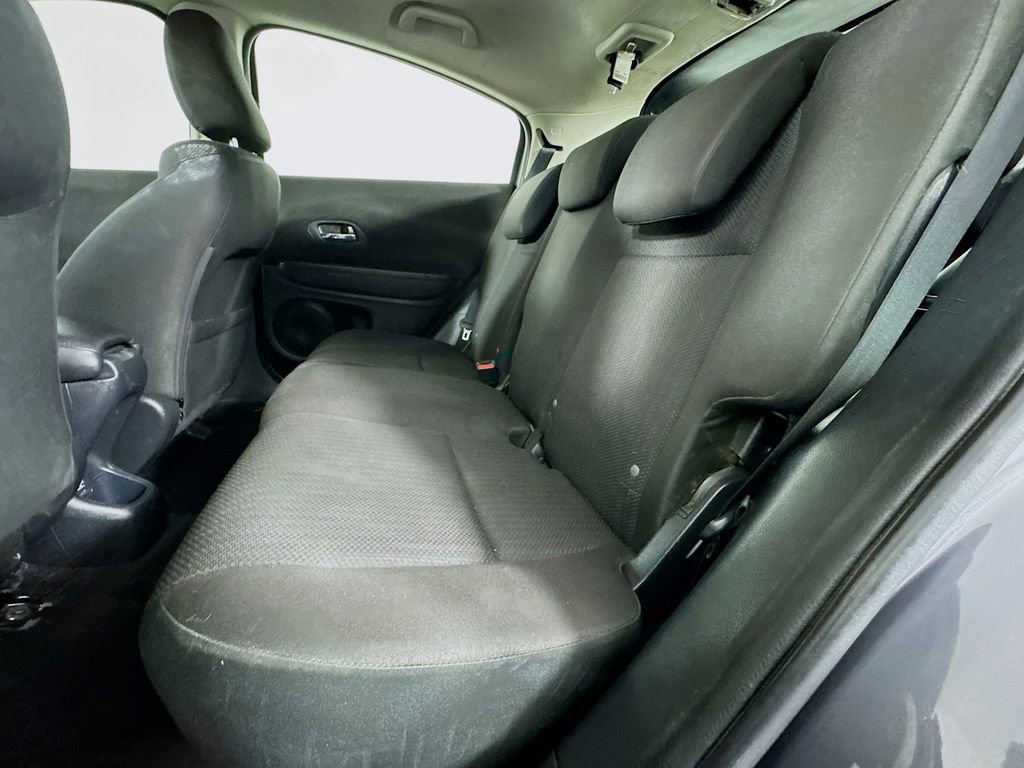 Used 2017 Honda HR-V LX image 29