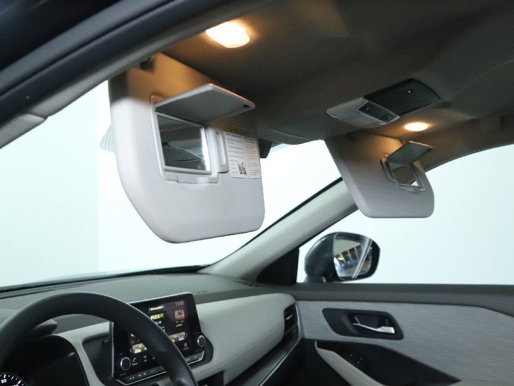 Certified 2023 Nissan Rogue SV image 19