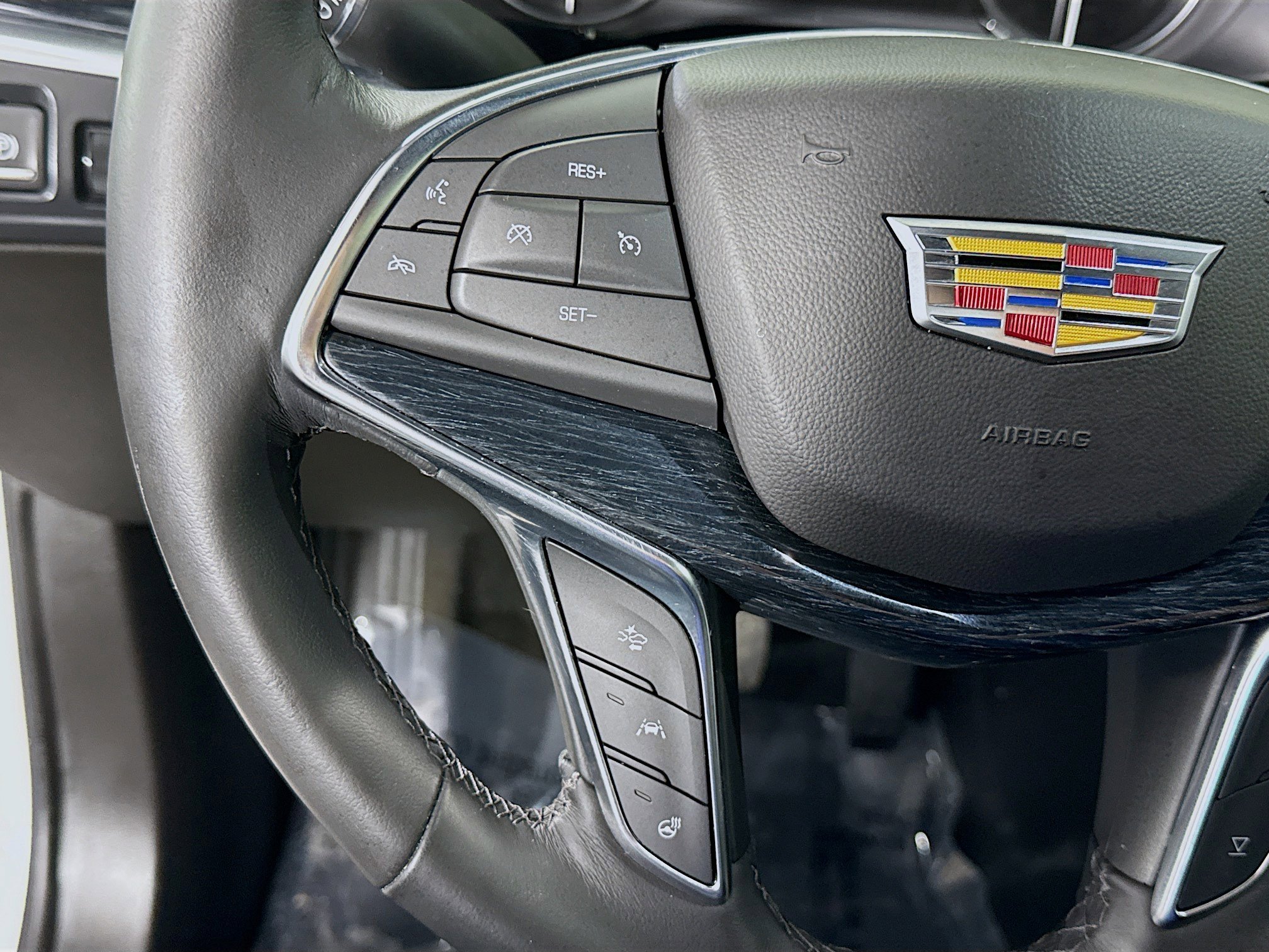 Used 2024 Cadillac XT5 Premium Luxury image 14