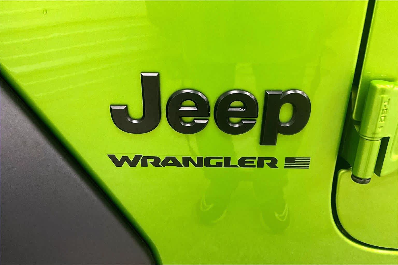 Used 2025 Jeep Wrangler Sport AWD/4WD image 10