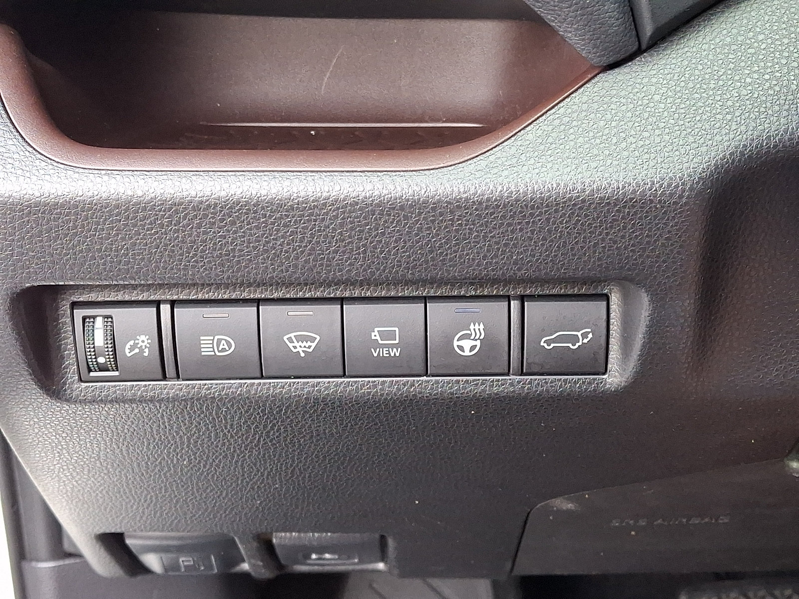 Used 2020 Toyota RAV4 Limited AWD/4WD image 26