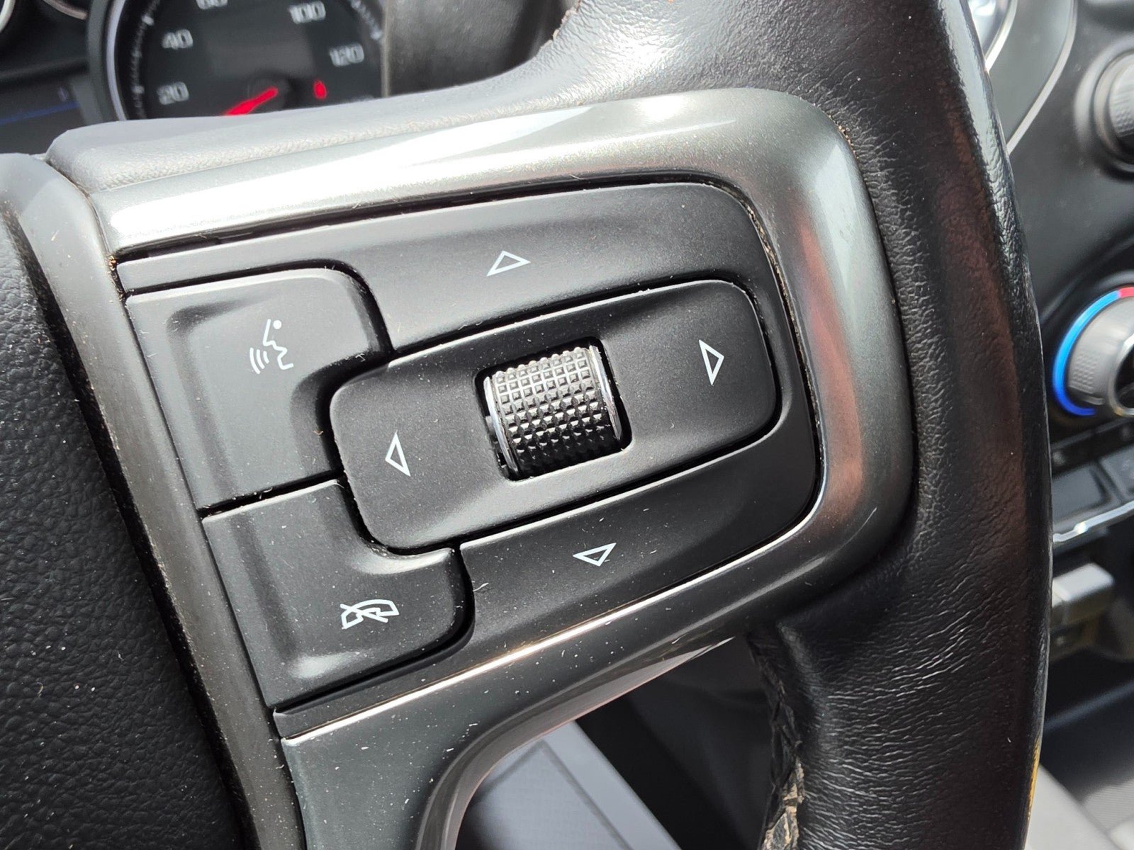 Used 2021 Chevrolet Silverado 1500 LT Trail Boss AWD/4WD image 42