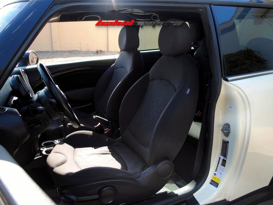 Used 2010 MINI Cooper John Cooper Works image 19