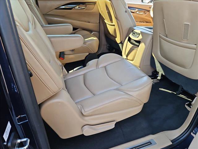 Used 2019 Cadillac Escalade ESV Platinum AWD/4WD image 23