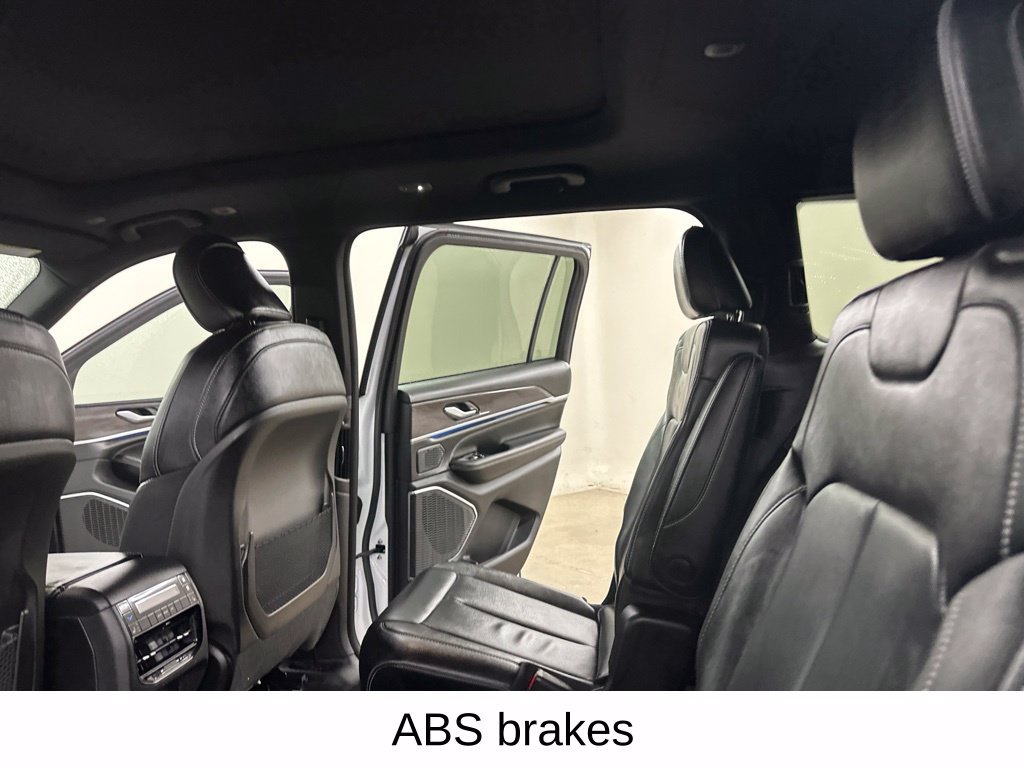 Used 2024 Jeep Grand Cherokee L Overland AWD/4WD image 33