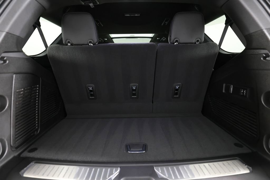 Used 2026 GMC Yukon Denali Ultimate image 13