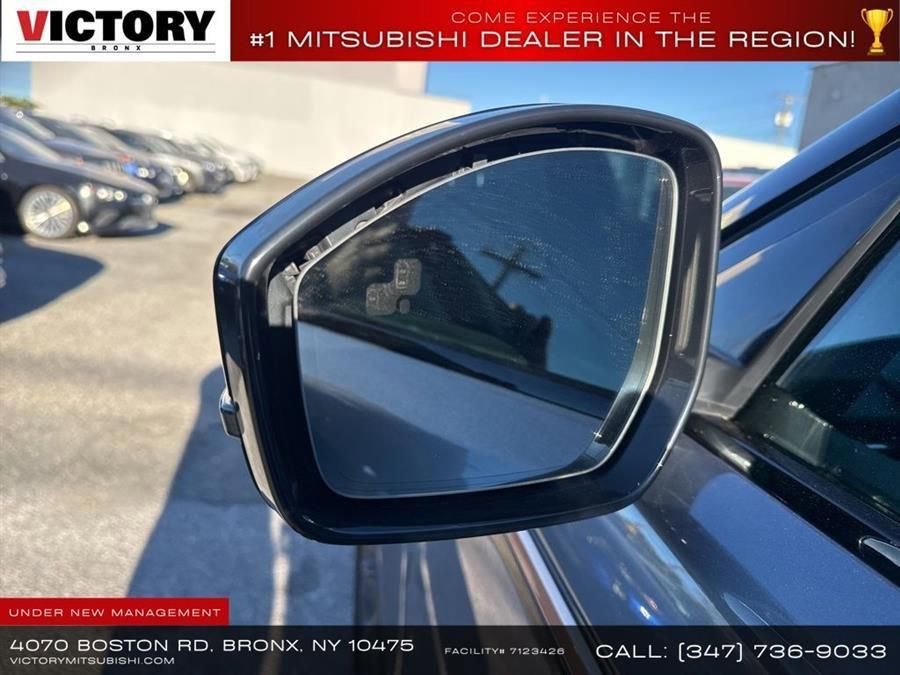 Used 2022 Land Rover Range Rover Velar R-Dynamic S AWD/4WD image 30